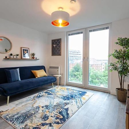 Superb 2 Bed Flat 5Min To Old Trafford Stadium Manchester Exteriör bild