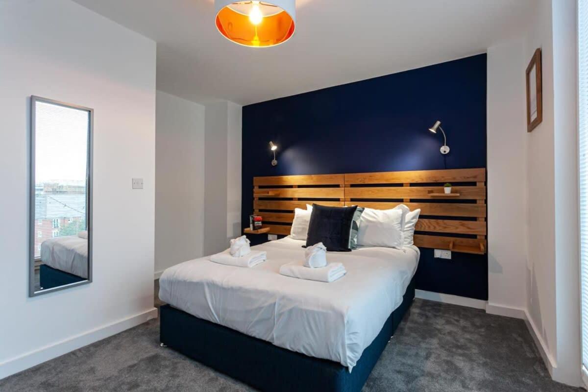 Superb 2 Bed Flat 5Min To Old Trafford Stadium Manchester Exteriör bild